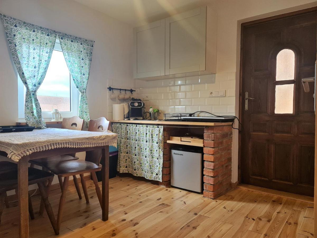 Swojski Gosciniec Prażmowo Exterior foto