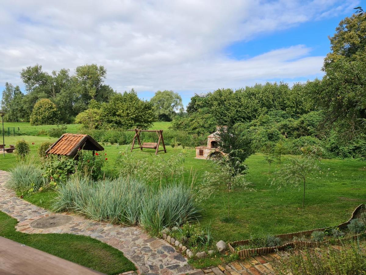 Swojski Gosciniec Prażmowo Exterior foto