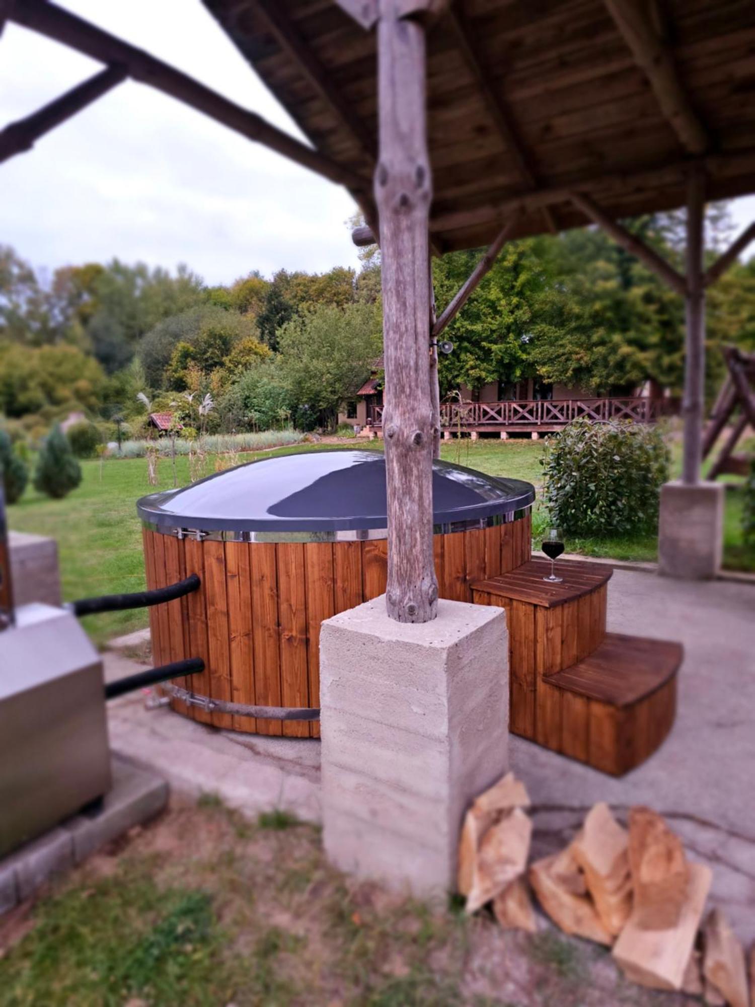 Swojski Gosciniec Prażmowo Exterior foto