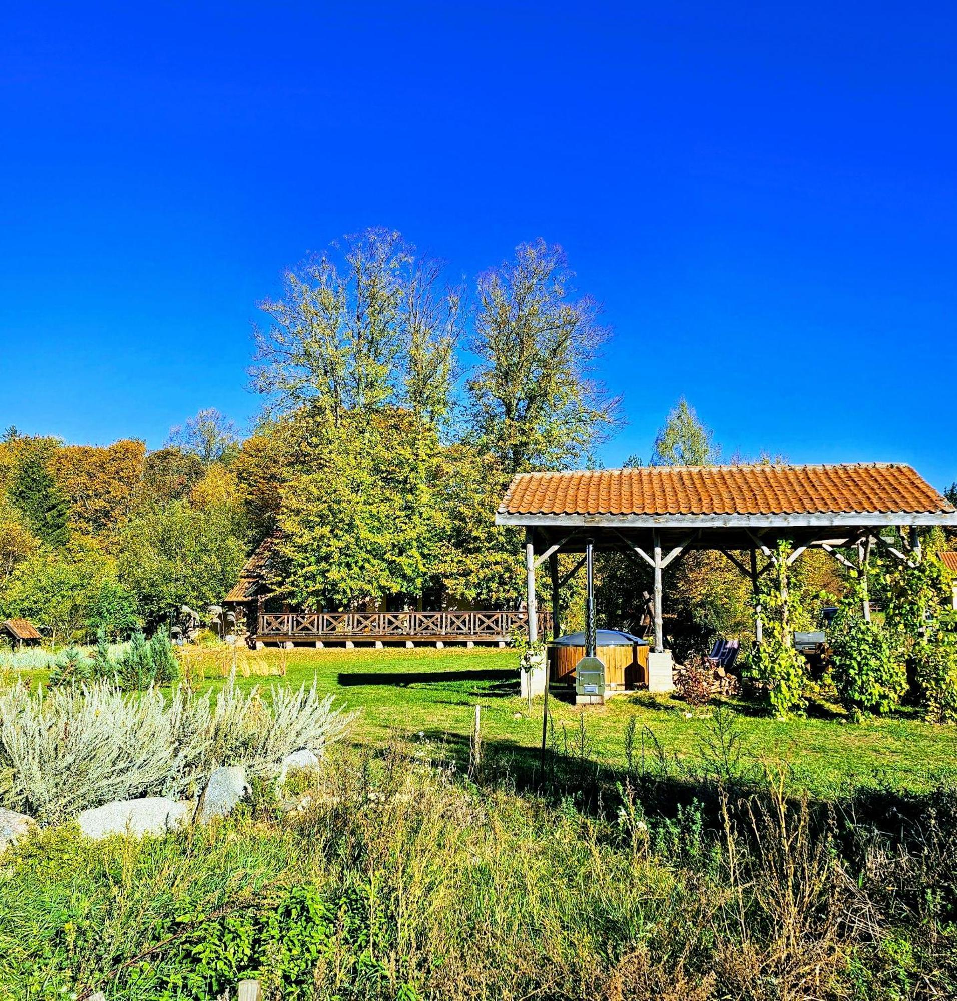 Swojski Gosciniec Prażmowo Exterior foto